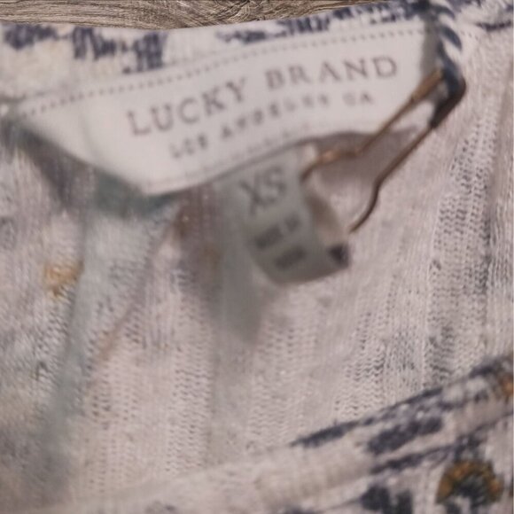 Lucky Brand Womens XSmall Floral Button-Shoulder Blouse - Picture 3 of 11